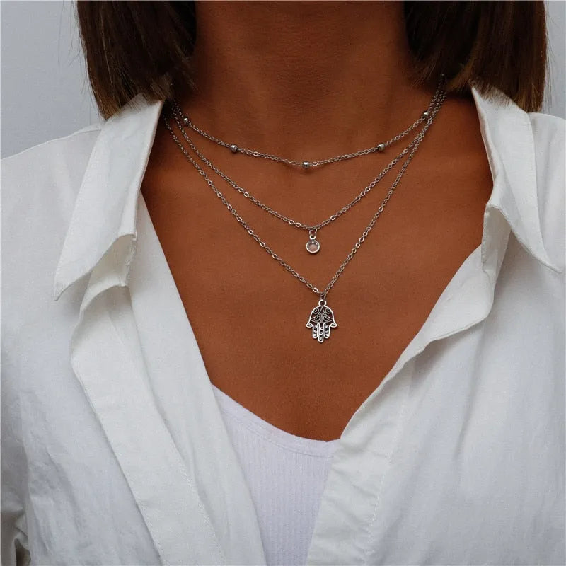 ENCHANTING MULTI-PENDANT LAYERED NECKLACE