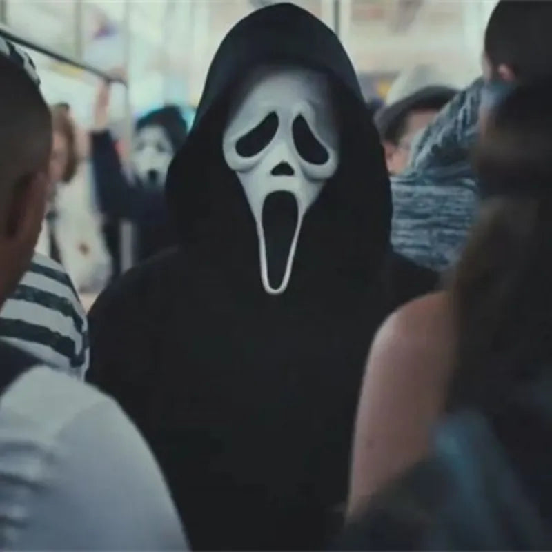 HorrorScream Halloween Mask - Spooky ghost face and deadly laugh